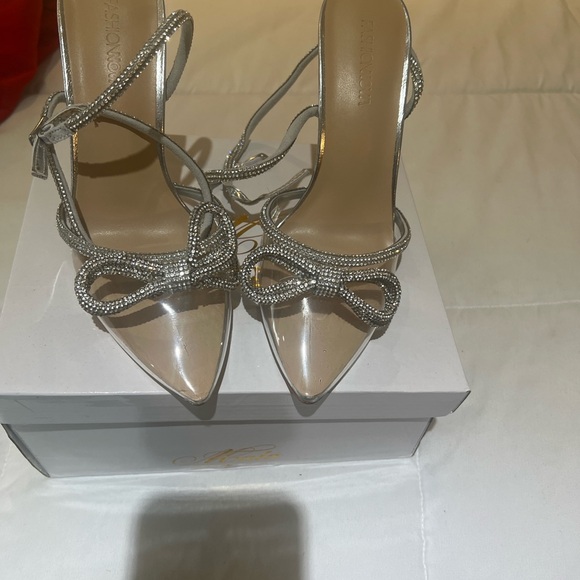 Fashion Nova Silver Heels with Rhinestone Accent - Picture 2 of 2
